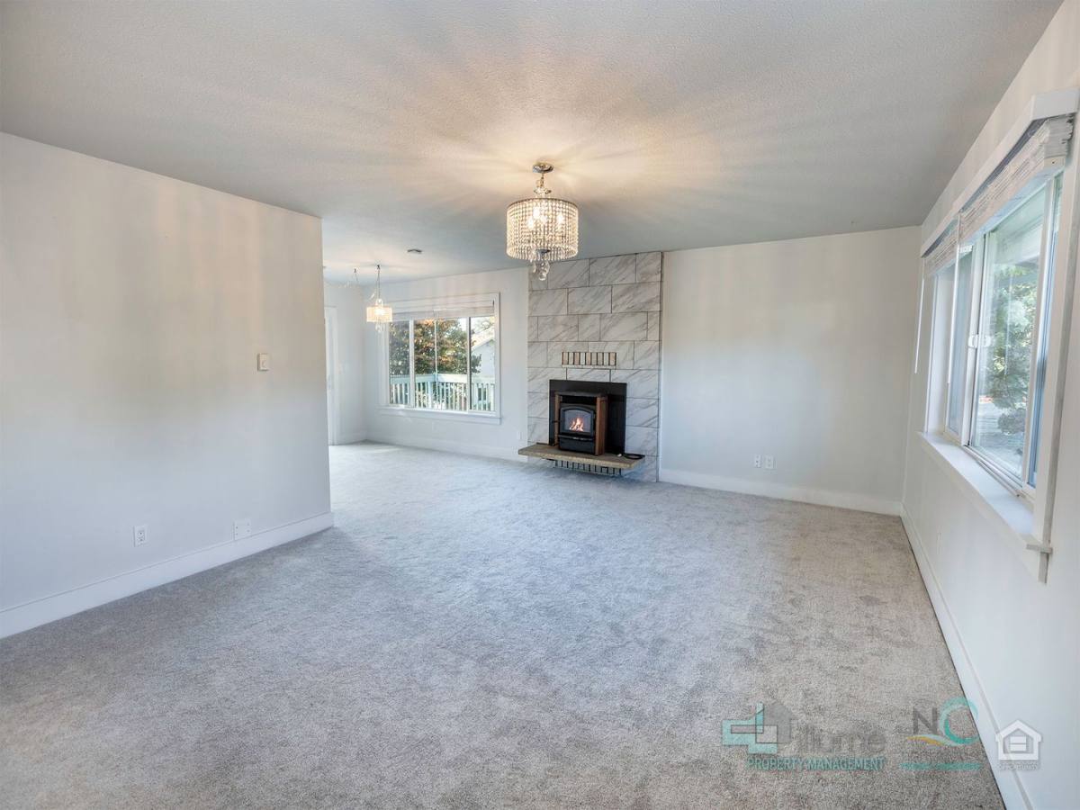House for rent at 242 Hemlock St, Seaside, OR 97138