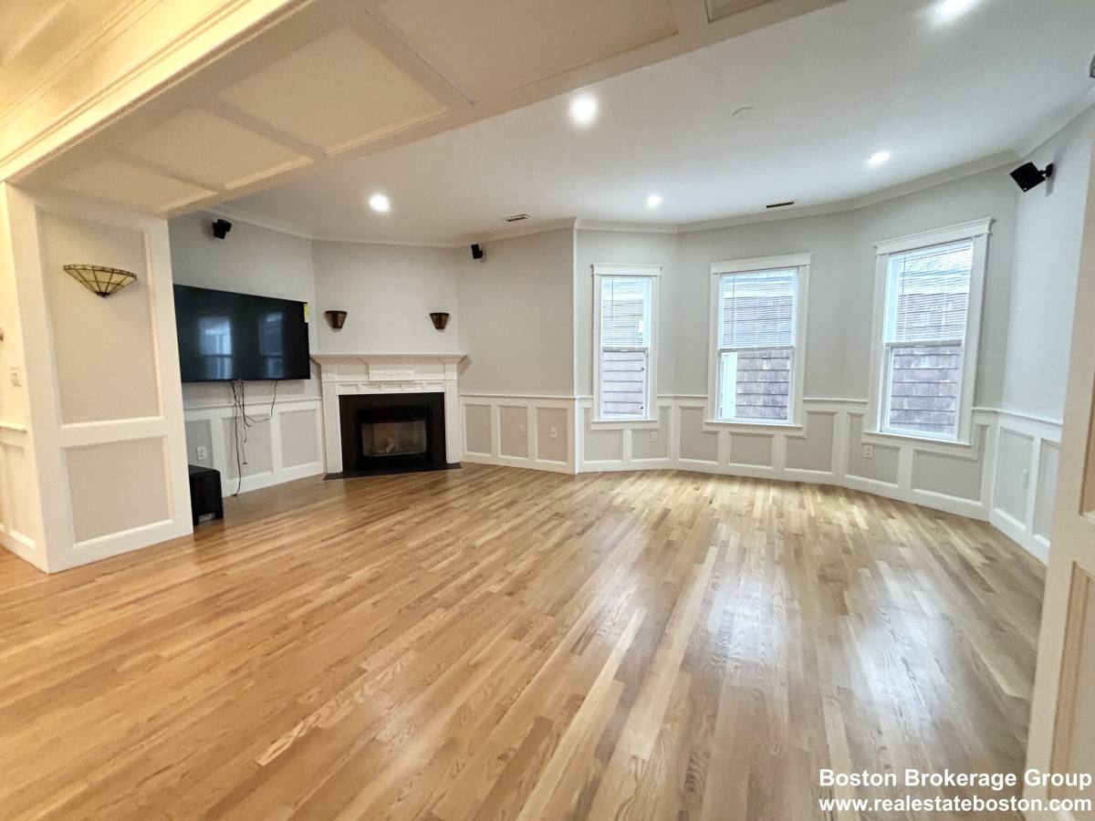 House for rent at 12 Buttonwood St #3, Dorchester, MA 02125