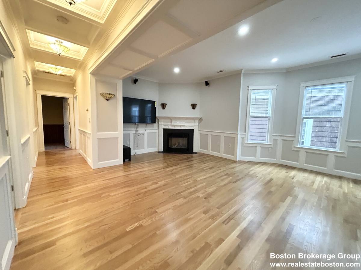 House for rent at 12 Buttonwood St #3, Dorchester, MA 02125