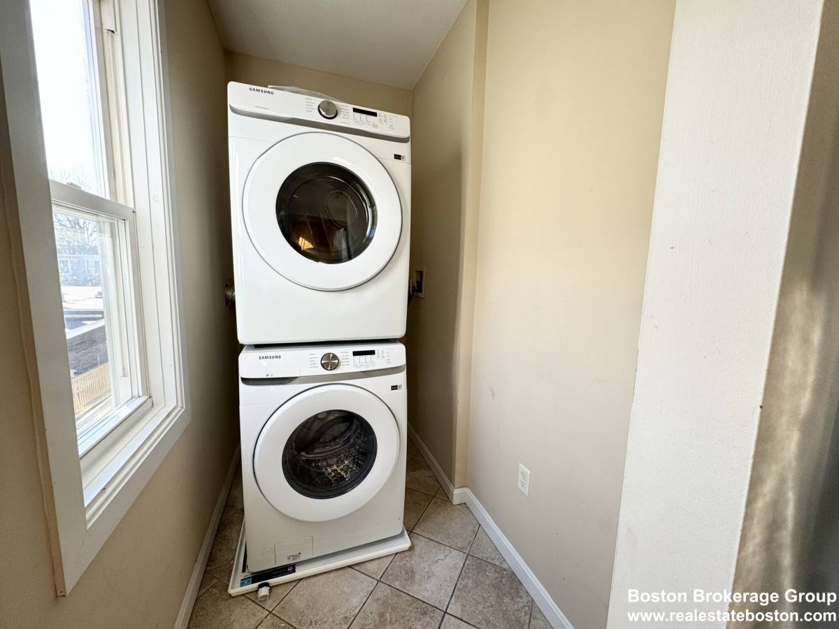 Apartment for rent at 25 Sudan St #3, Dorchester, MA 02125