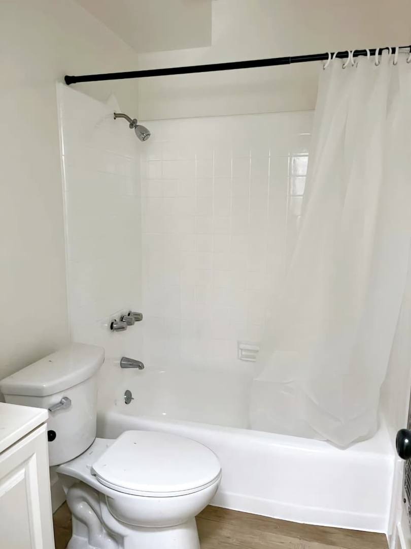 Apartment for rent at 4060 Stevely Ave, Los Angeles, CA 90008