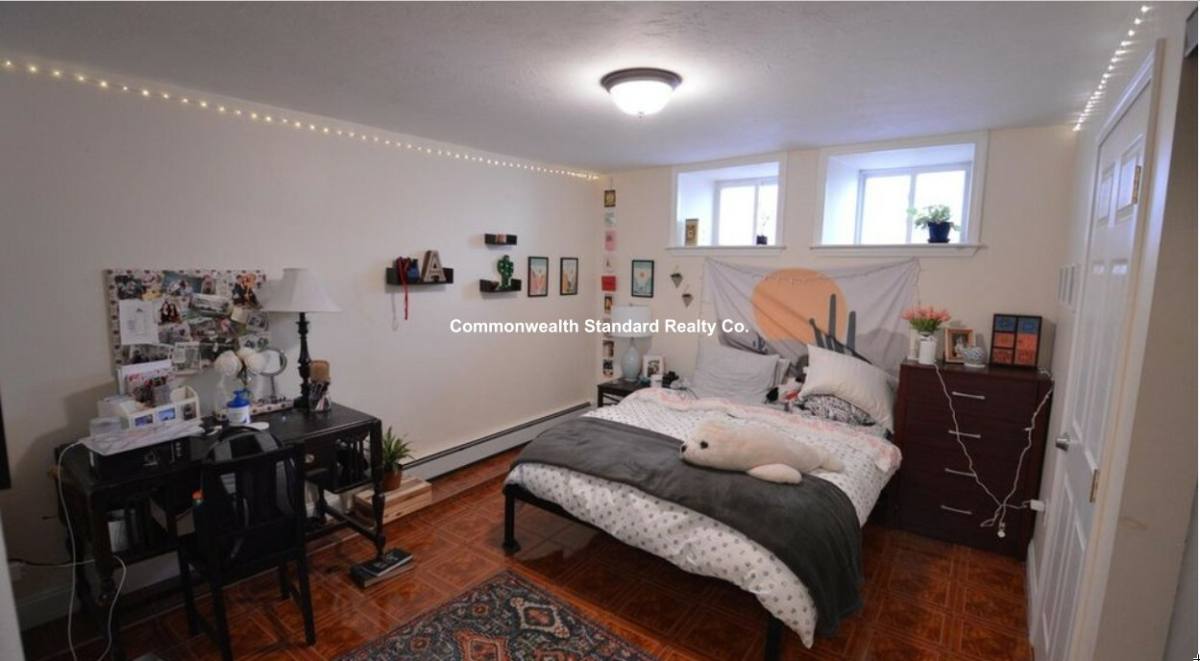 Apartment for rent at 94 Pleasant St #1, Brookline, MA 02445