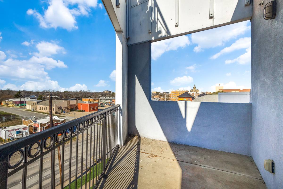 Apartment for rent at 315 S Locust St, Denton, TX 76201