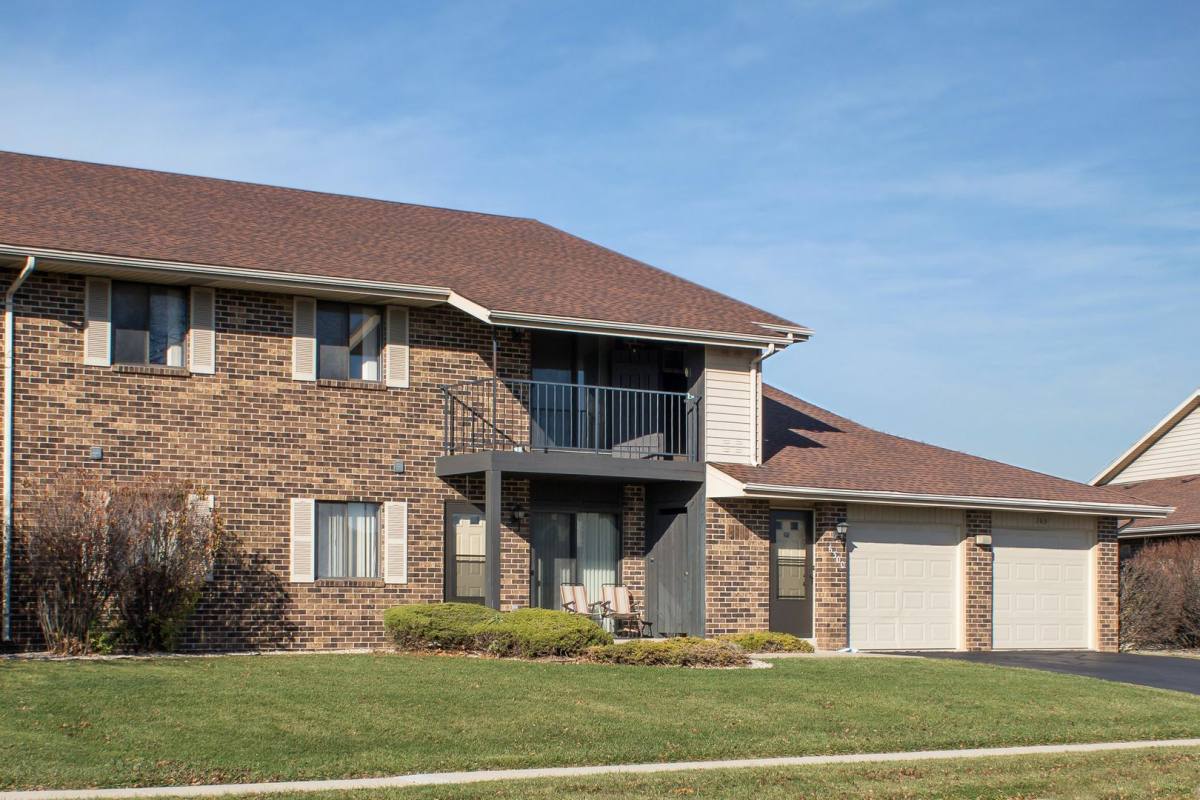 Apartment for rent at 7919 60th Ave, Kenosha, WI 53142