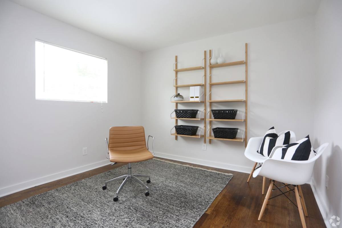 Apartment for rent at 1073 Hollywood Rd, Atlanta, GA 30318