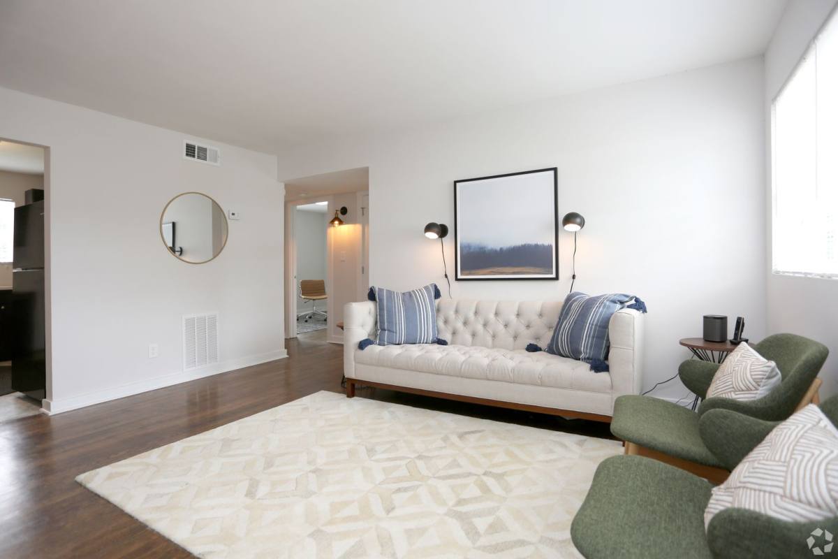 Apartment for rent at 1073 Hollywood Rd, Atlanta, GA 30318
