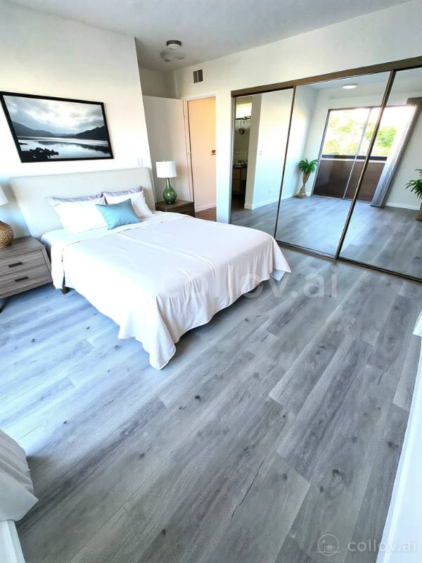 Apartment for rent at 8722 Burton Way, Los Angeles, CA 90048