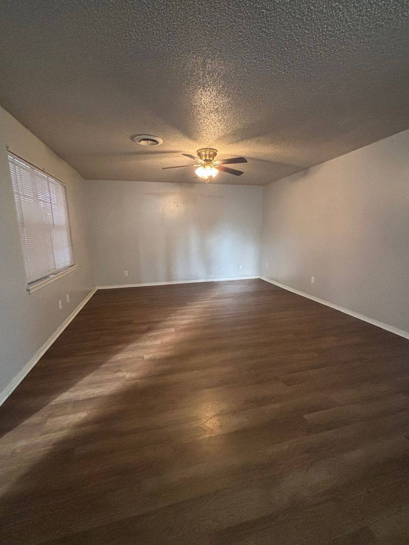 Apartment for rent at 1607 Fresno St, Fort Smith, AR 72901
