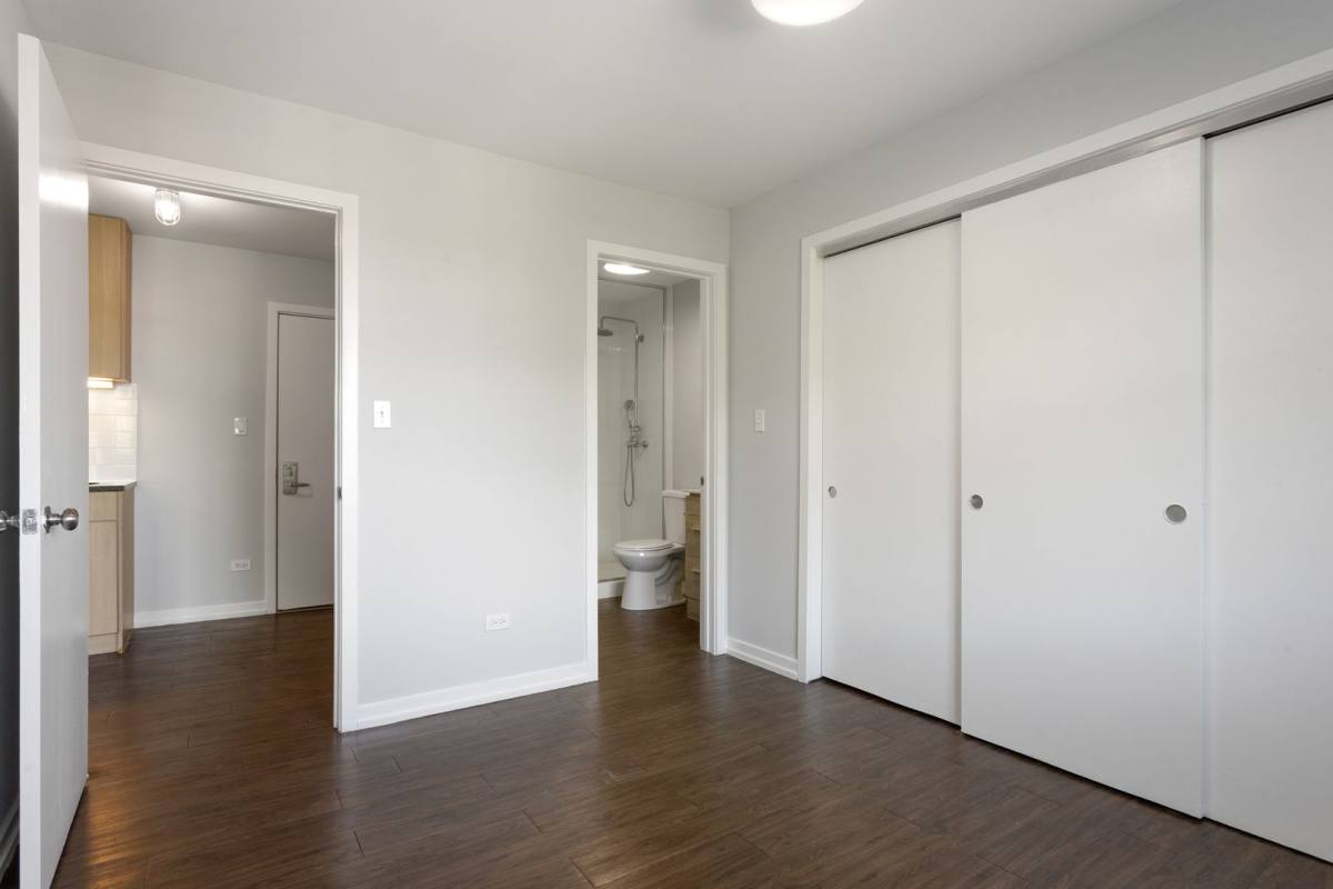 Apartment for rent at 5411 N Winthrop Ave, Chicago, IL 60640