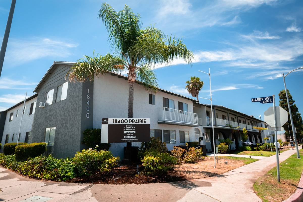 Apartment for rent at 18400 Prairie St, Northridge, CA 91325