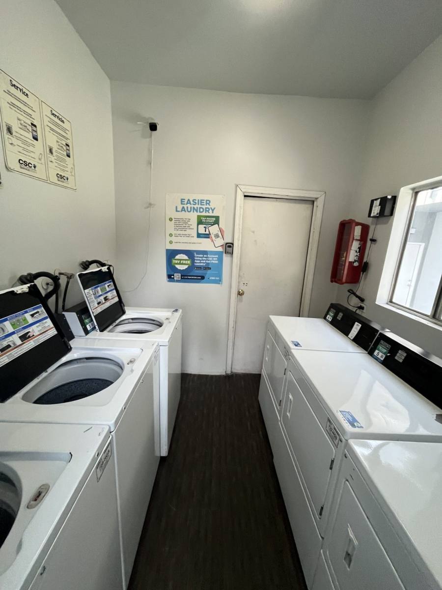 Apartment for rent at 18400 Prairie St, Northridge, CA 91325