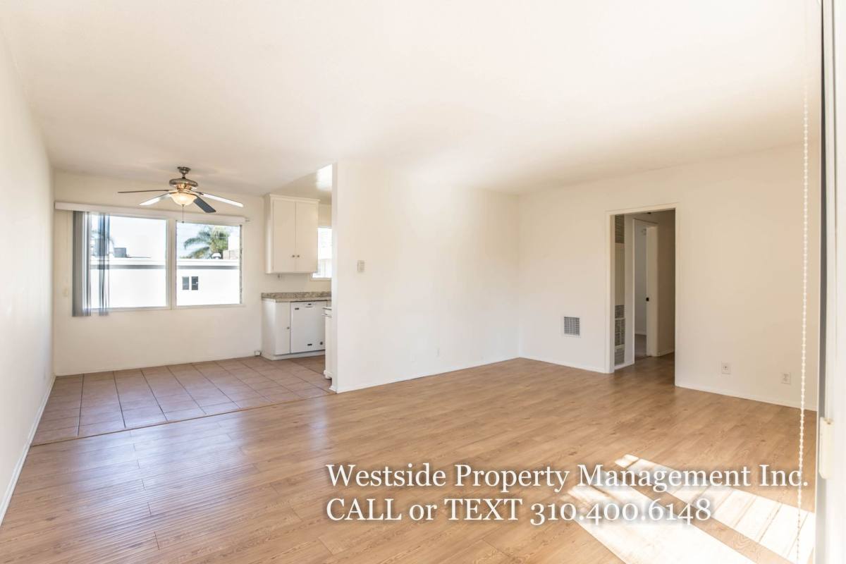 Apartment for rent at 1555 S Hayworth Ave #11, Los Angeles, CA 90035