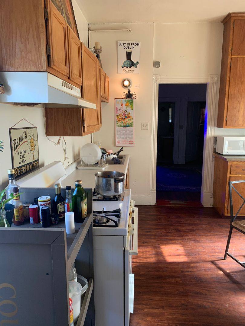 Apartment for rent at 1025-27 12th Ave SE, Minneapolis, MN 55414