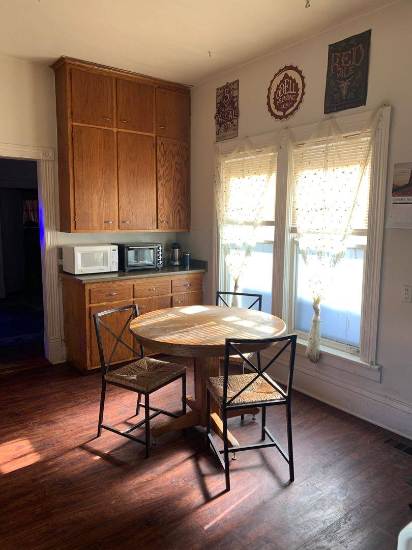 Apartment for rent at 1025-27 12th Ave SE, Minneapolis, MN 55414