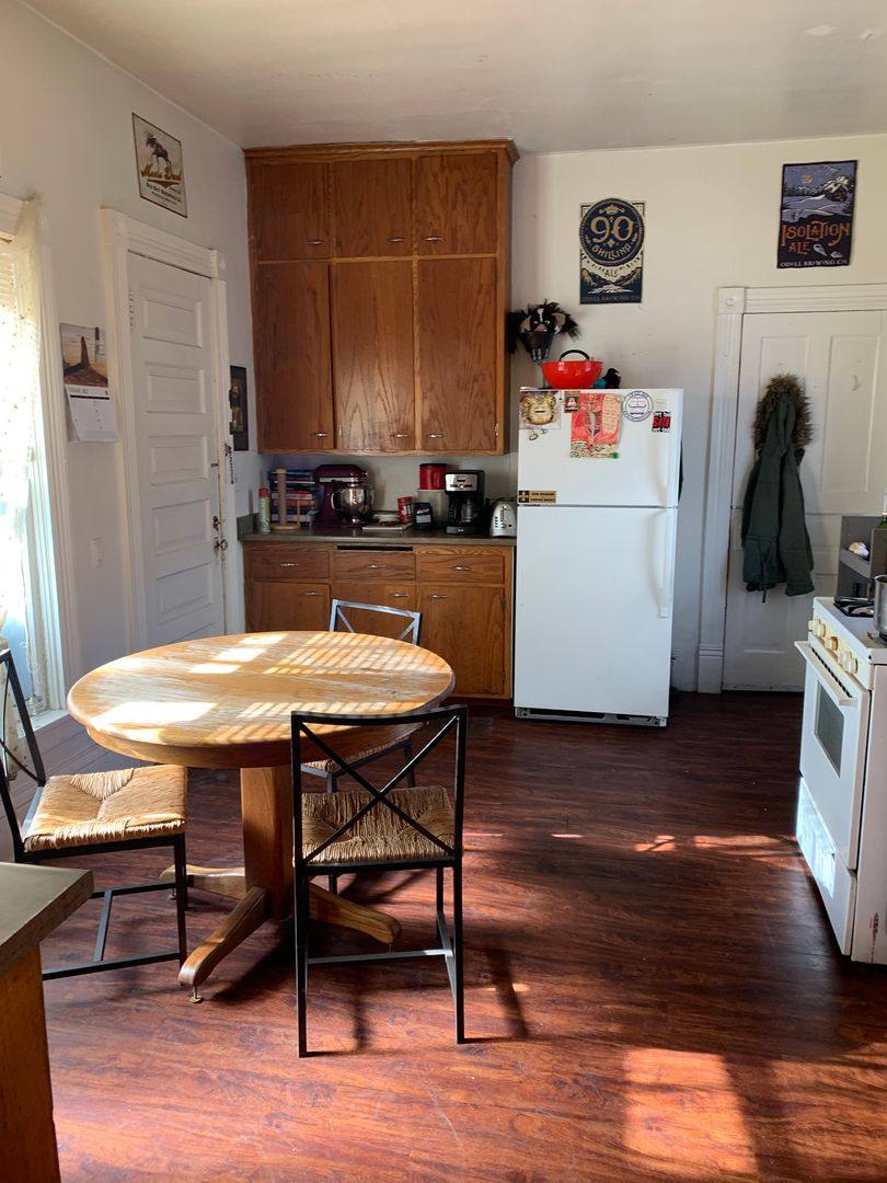 Apartment for rent at 1025-27 12th Ave SE, Minneapolis, MN 55414