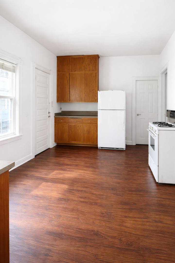 1025-27 12th Ave SE, Minneapolis, MN 55414 - Apartment for Rent - Image 2