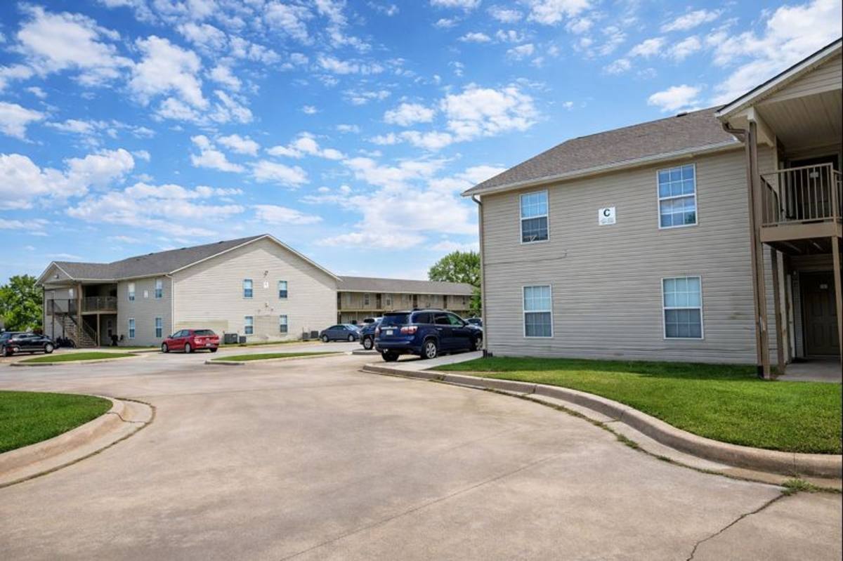 Apartment for rent at 1305 Crutcher St, Springdale, AR 72764