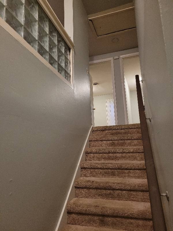 Apartment for rent at 1010 N Pine St #B, Lansing, MI 48906