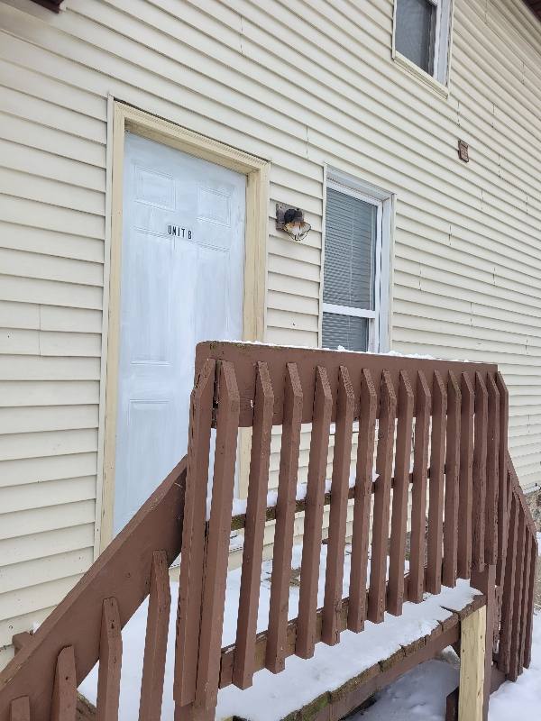 Apartment for rent at 1010 N Pine St #B, Lansing, MI 48906