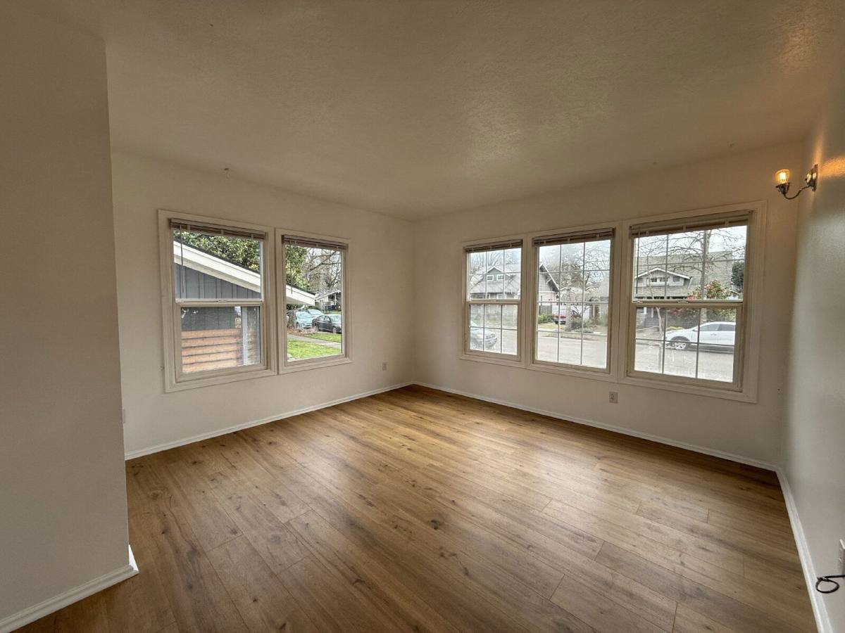 Apartment for rent at 777 W 10th Ave #A, Eugene, OR 97402