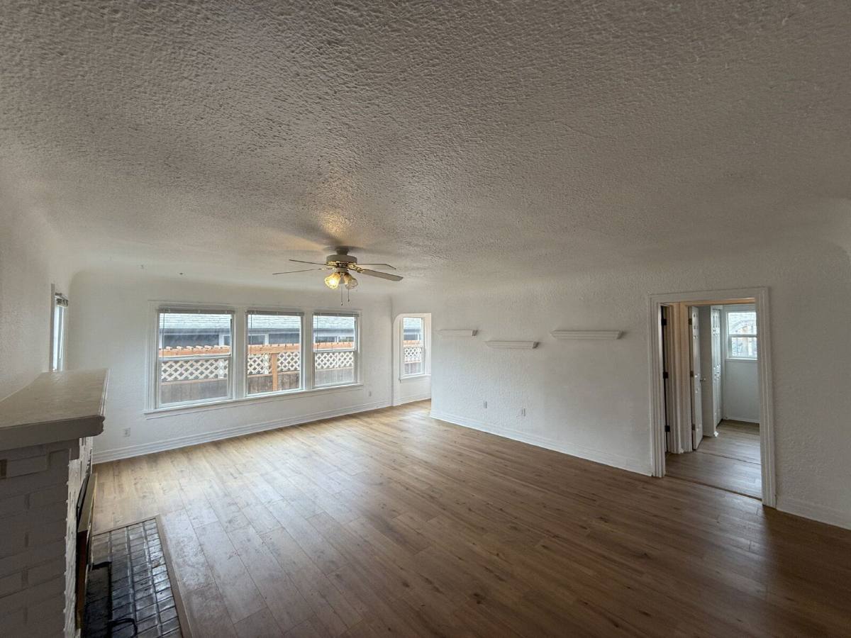 Apartment for rent at 777 W 10th Ave #A, Eugene, OR 97402
