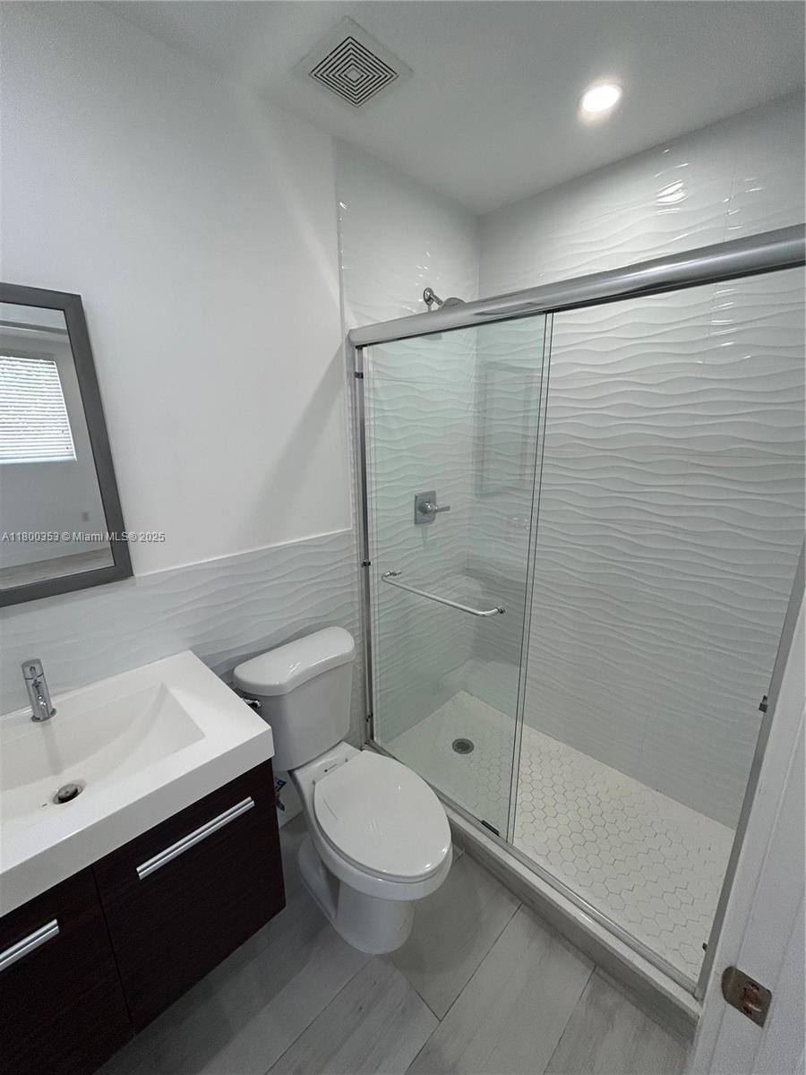 House for rent at 3823 Thomas Ave, Miami, FL 33133