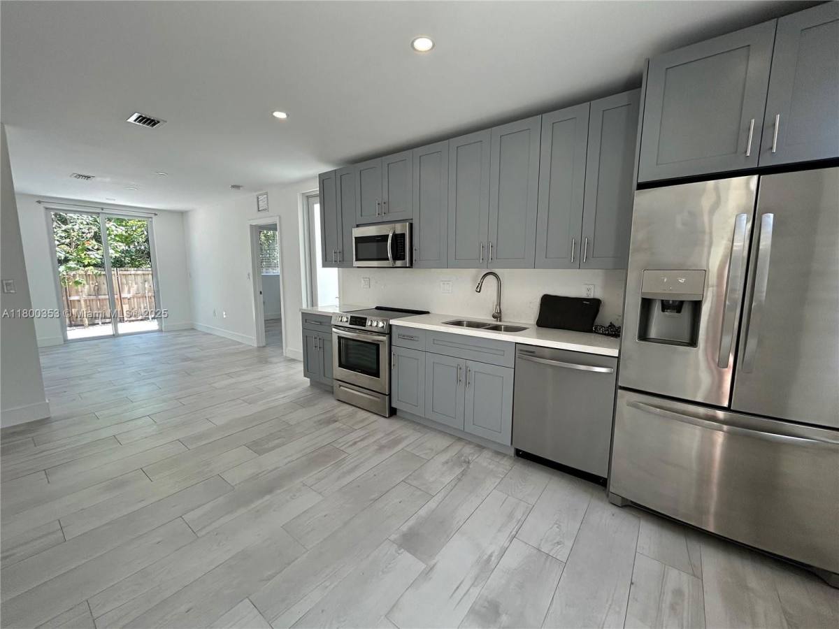 House for rent at 3823 Thomas Ave, Miami, FL 33133
