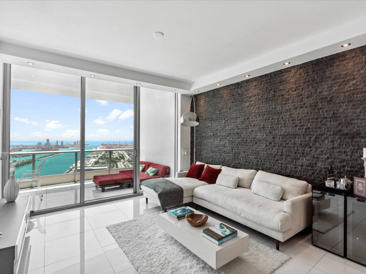 Condo for rent at 900 Biscayne Blvd #5507, Miami, FL 33132