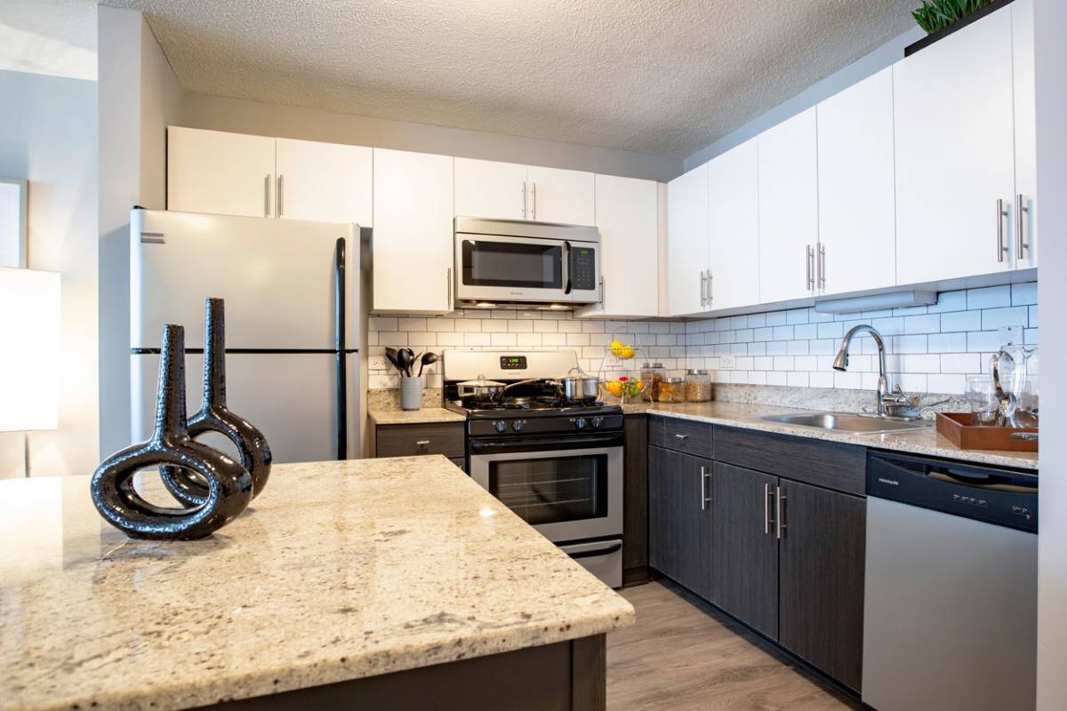 Apartment for rent at 180 N Jefferson St #1911, Chicago, IL 60661