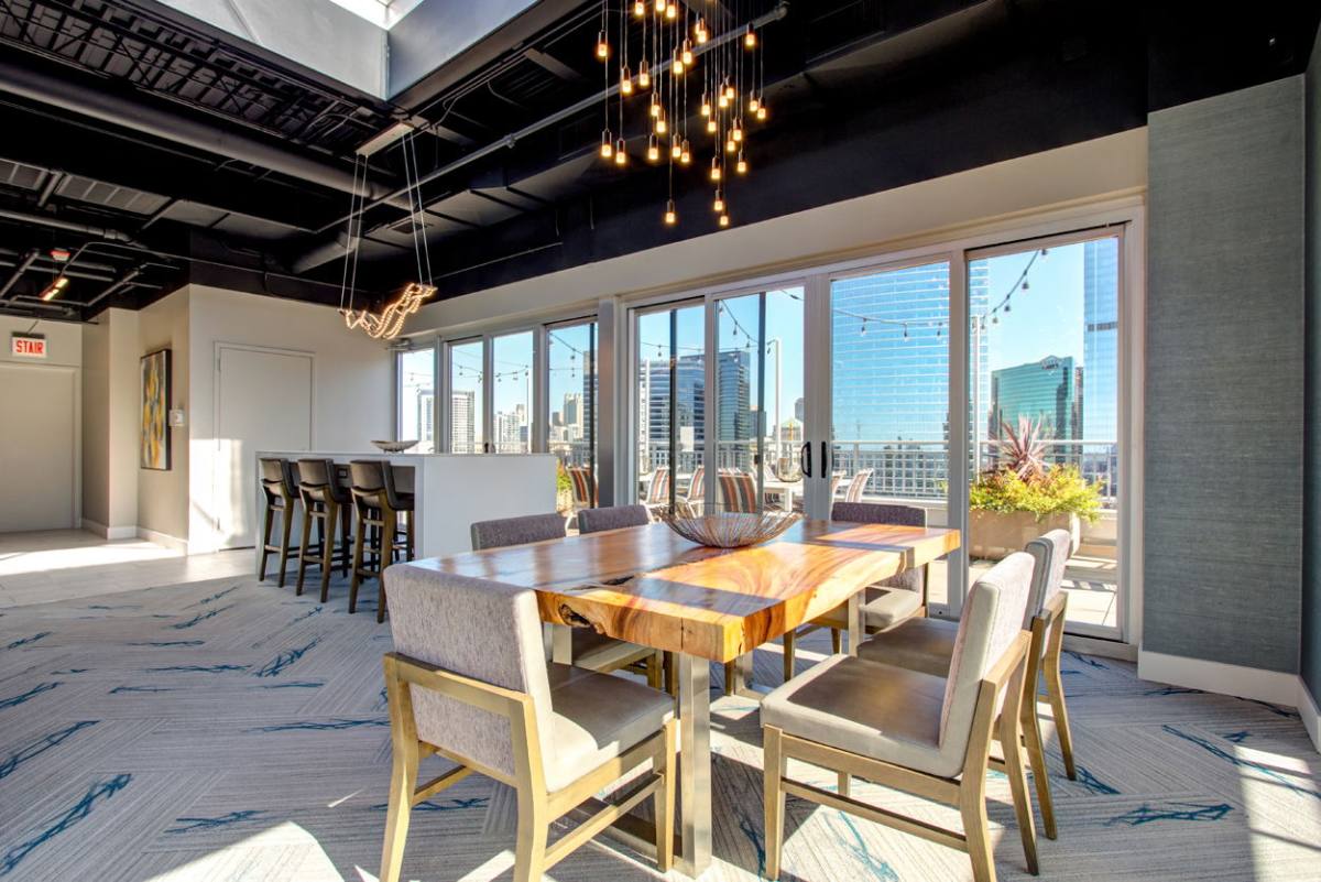 Apartment for rent at 180 N Jefferson St #1911, Chicago, IL 60661