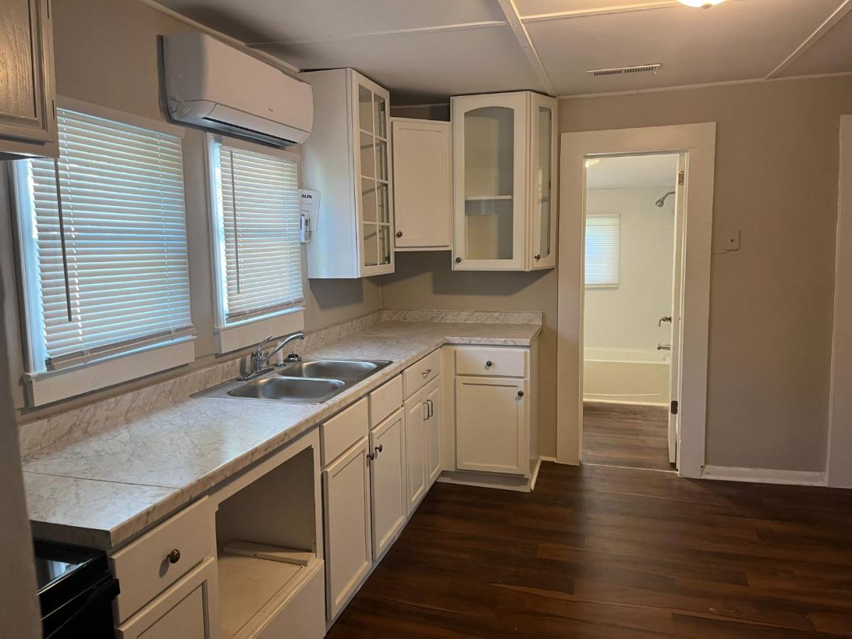 House for rent at 910 Richardson Ave, High Point, NC 27260