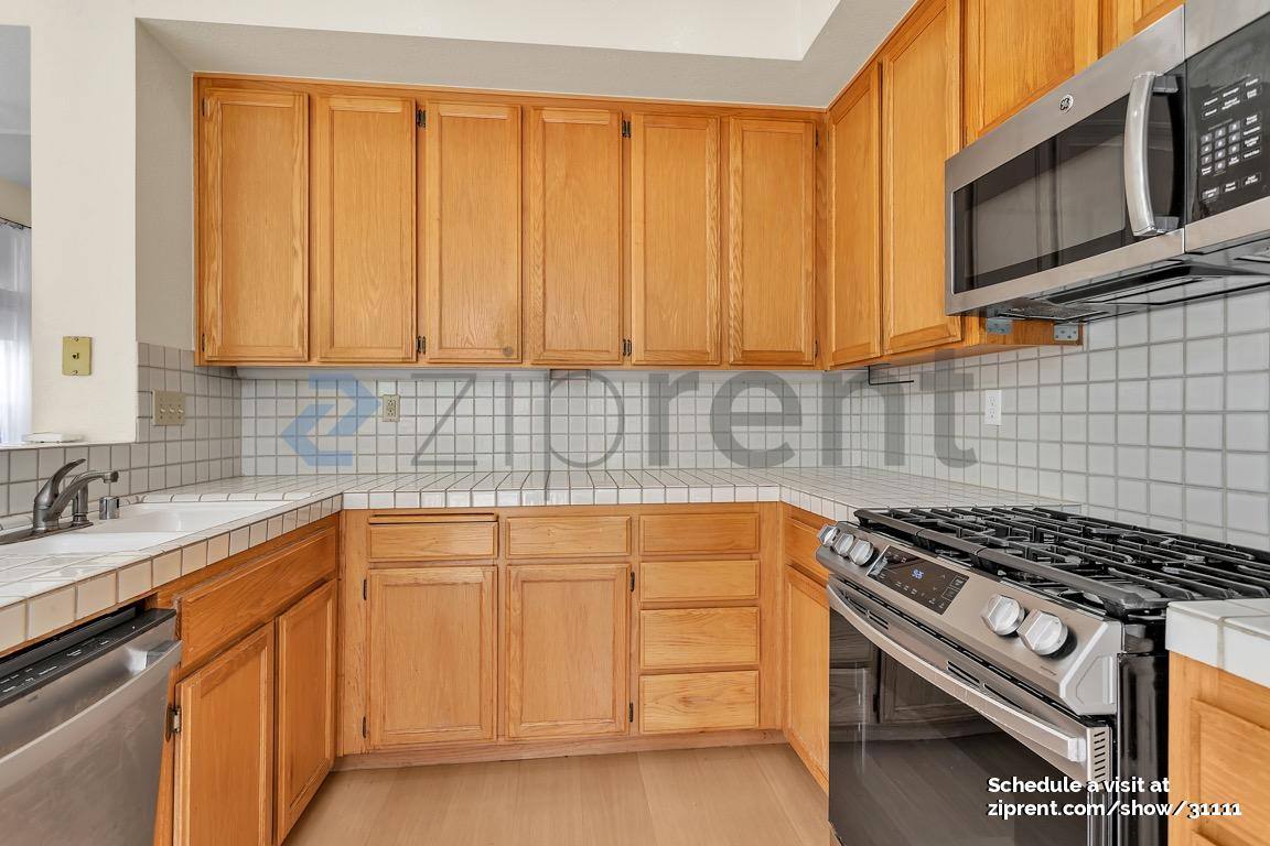 110 Scotts Valley, Hercules, CA 94547 - Townhouse For Rent - Image 10