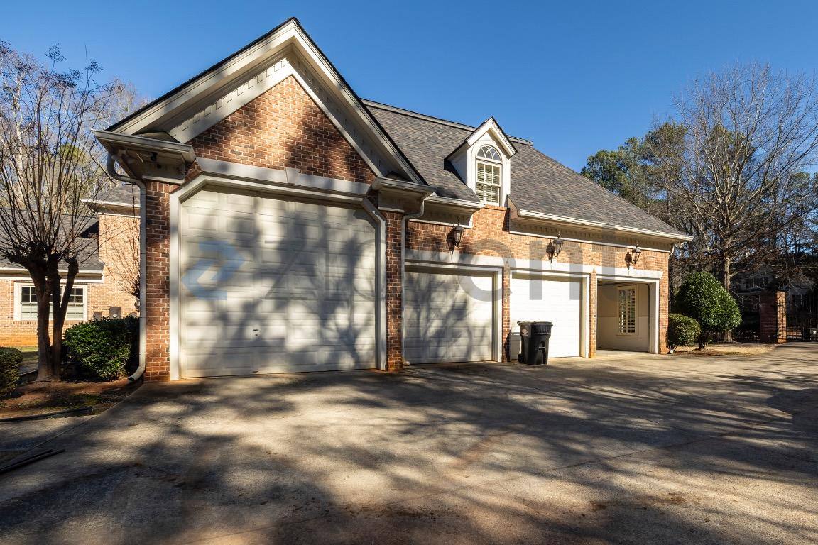 House for rent at 2801 Spreading Oaks Dr NW, Acworth, GA 30101