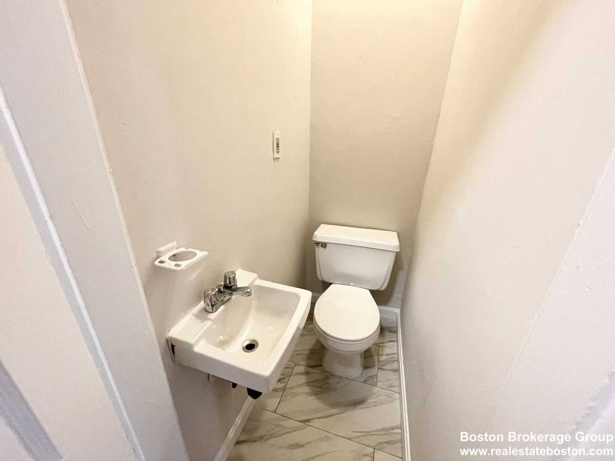 Apartment for rent at 1584 Tremont St, Roxbury Crossing, MA 02120