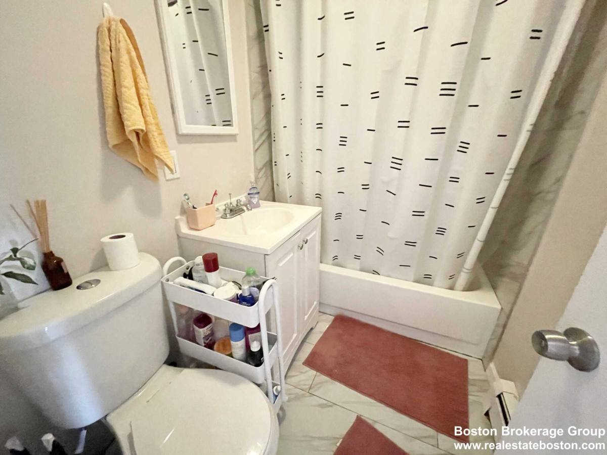 Apartment for rent at 1582 Tremont St, Roxbury Crossing, MA 02120