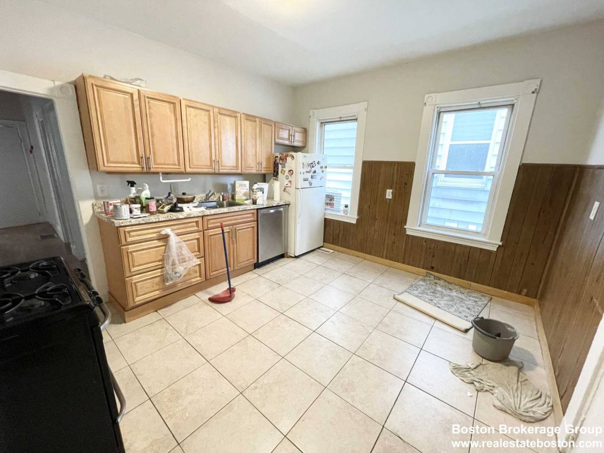 Apartment for rent at 20 Wave Ave, Dorchester, MA 02125