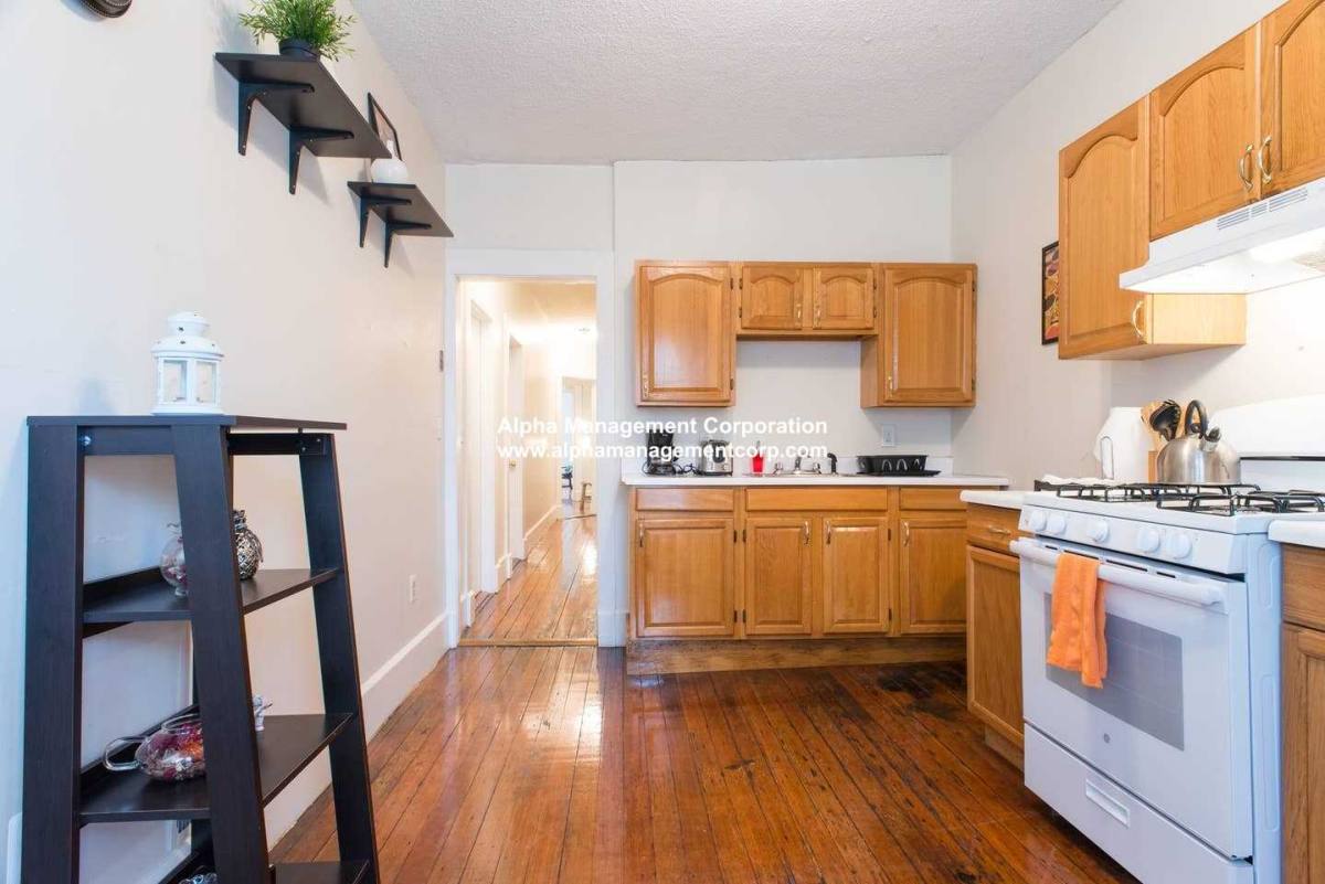 Apartment for rent at 133 Brook St, Brookline, MA 02445