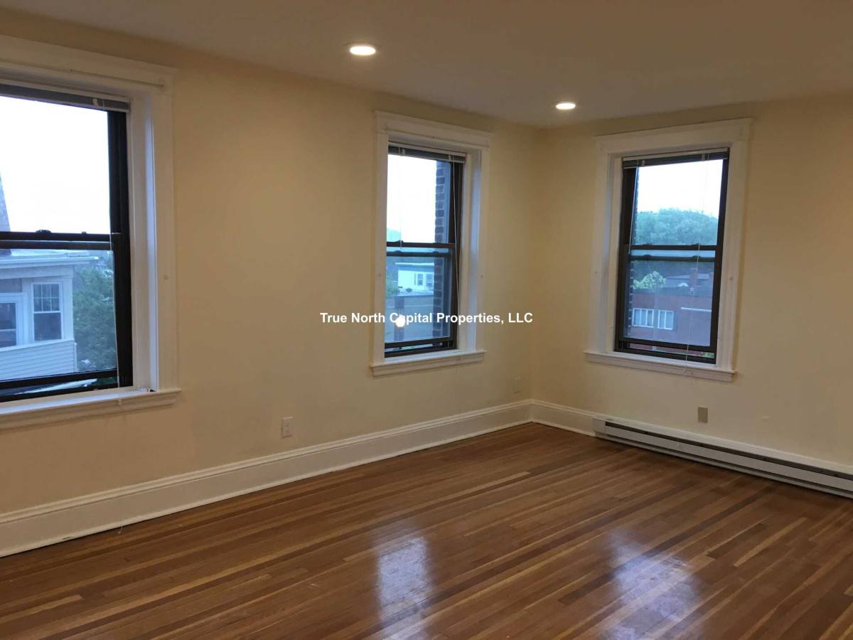Apartment for rent at 389 Broadway, Somerville, MA 02145