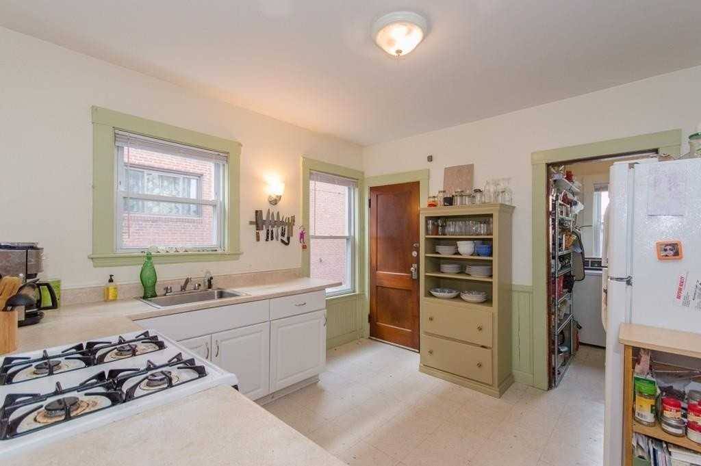Apartment for rent at 429 S Huntington Ave, Jamaica Plain, MA 02130