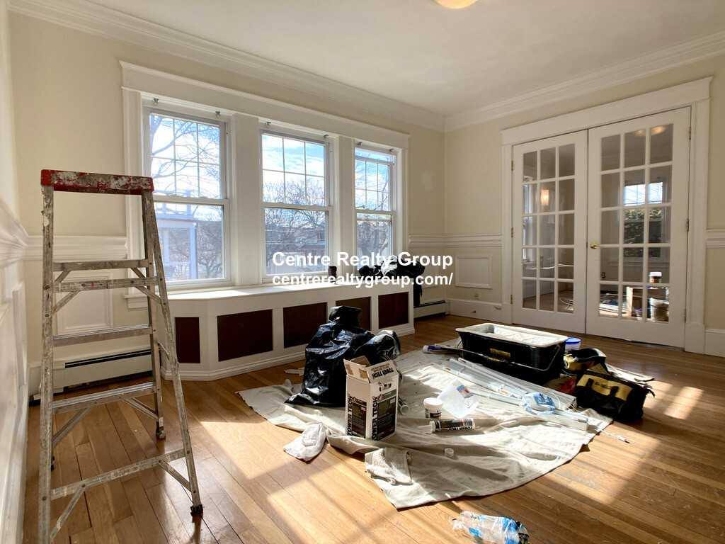 Apartment for rent at 135 Westbourne Terrace, Brookline, MA 02446