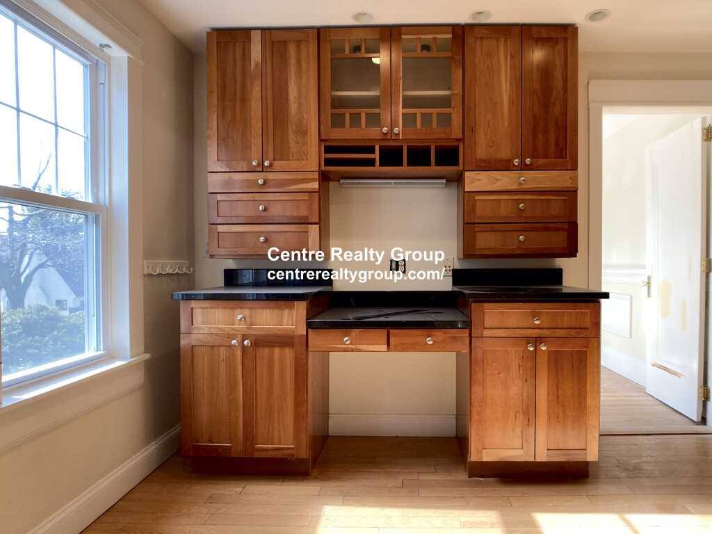 Apartment for rent at 135 Westbourne Terrace, Brookline, MA 02446
