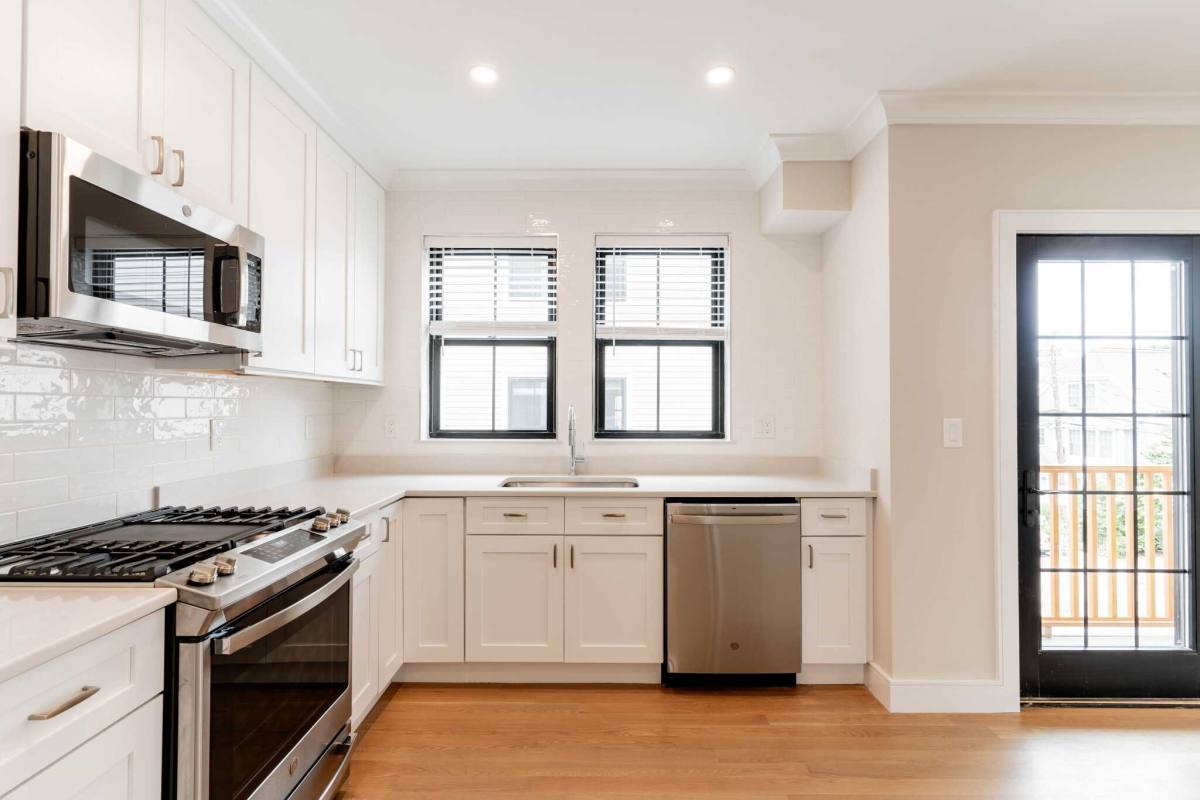 Apartment for rent at 286 Lamartine St, Jamaica Plain, MA 02130