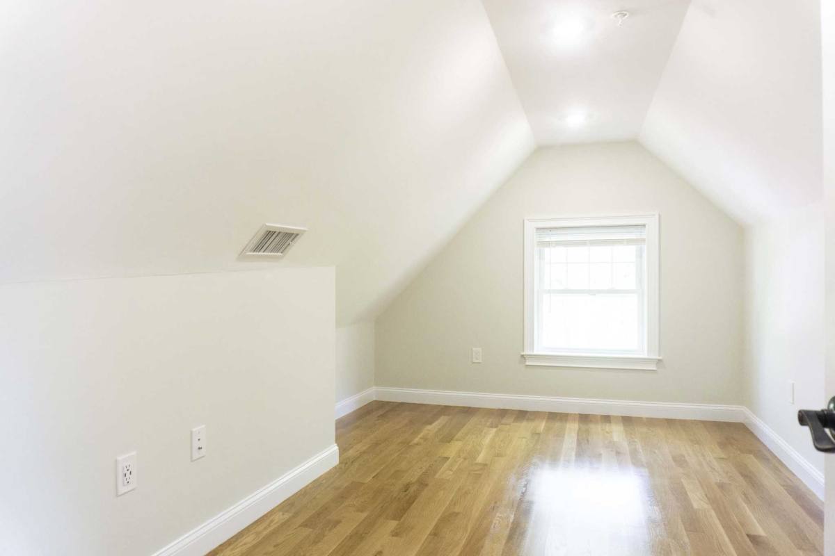 Apartment for rent at 72 Gordon St, Brighton, MA 02135