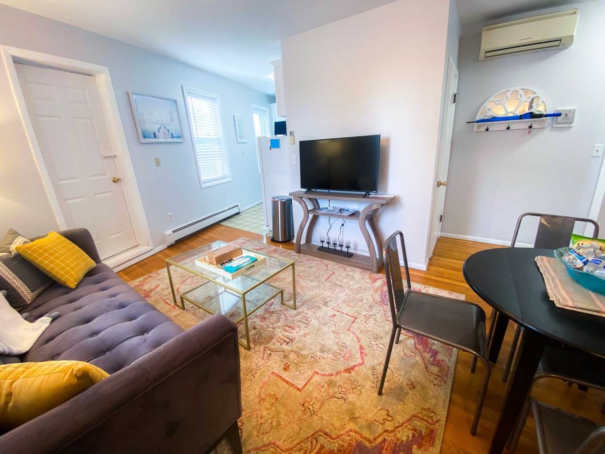 Apartment for rent at 1014 Tremont St, Roxbury Crossing, MA 02120