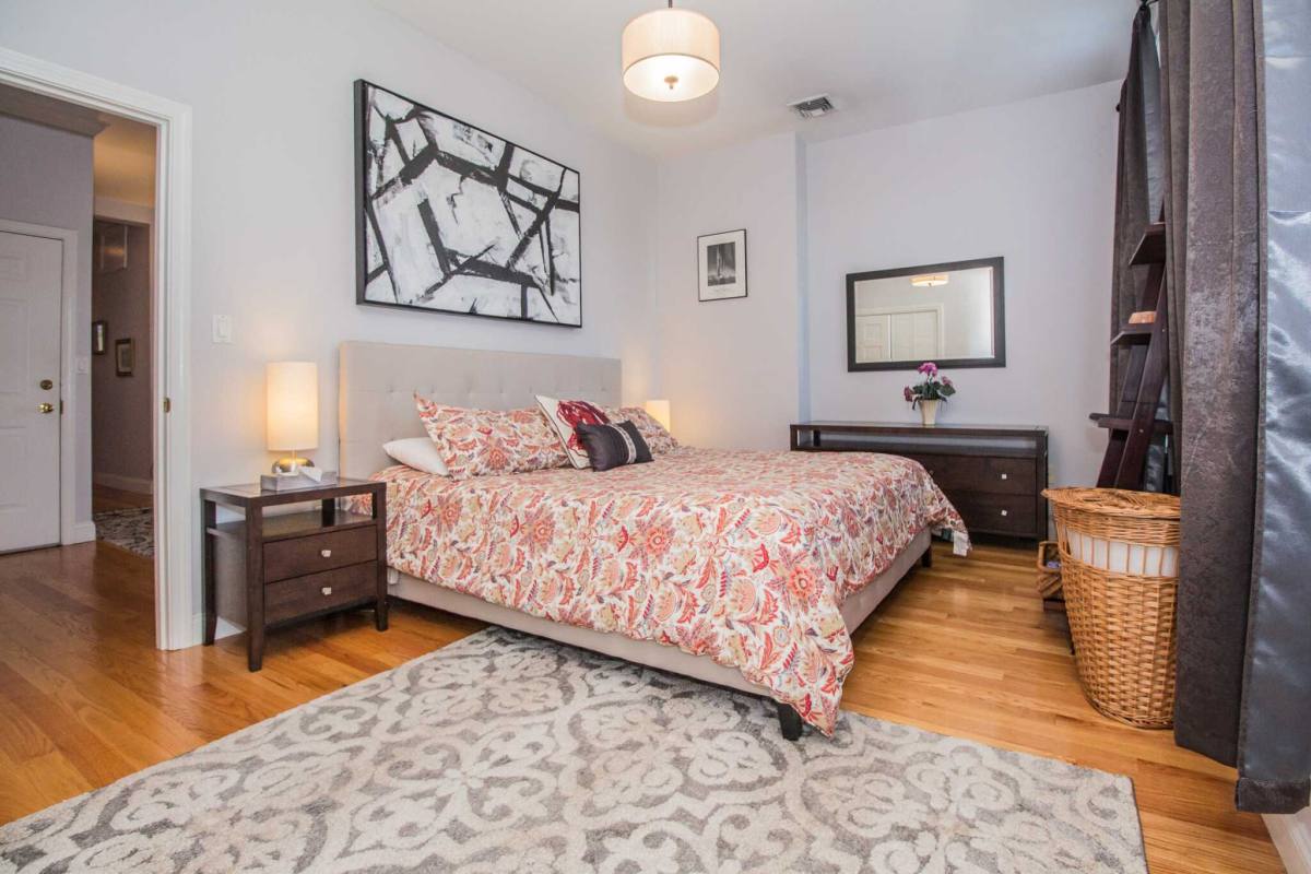 Apartment for rent at 17 Harvard St, Brookline, MA 02445