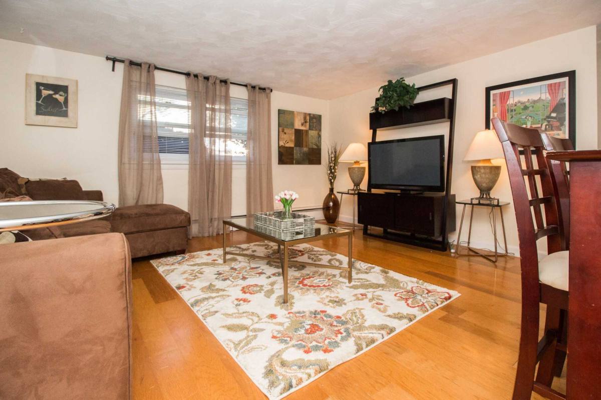 Apartment for rent at 89 Chestnut St, Brookline, MA 02445