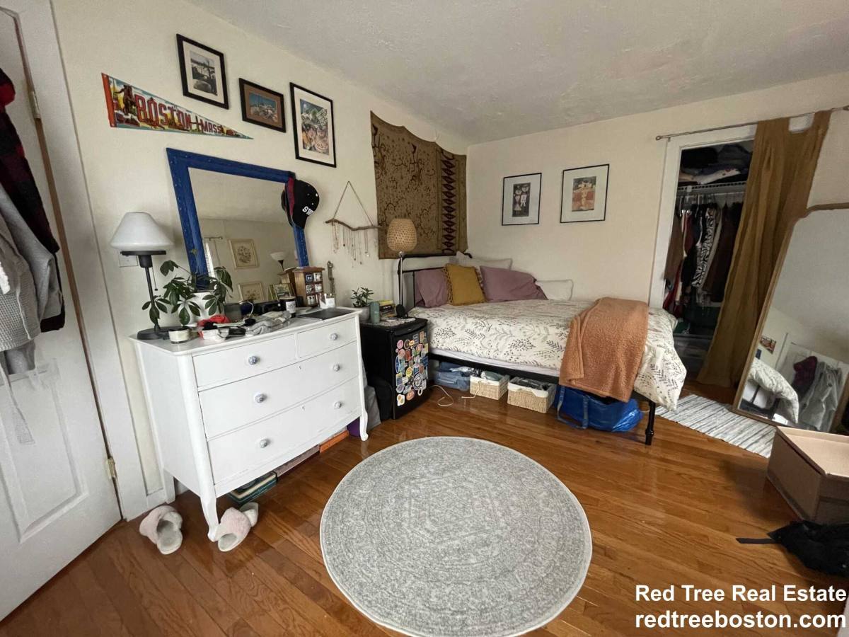 Apartment for rent at 84 Ashford St, Allston, MA 02134