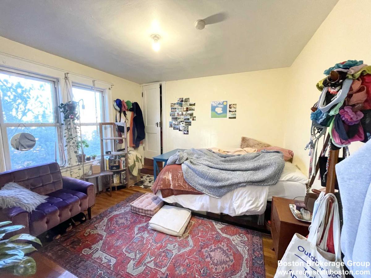 Apartment for rent at 16 Mission St, Boston, MA 02115