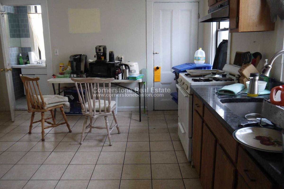 Apartment for rent at 22 Saunders St, Allston, MA 02134