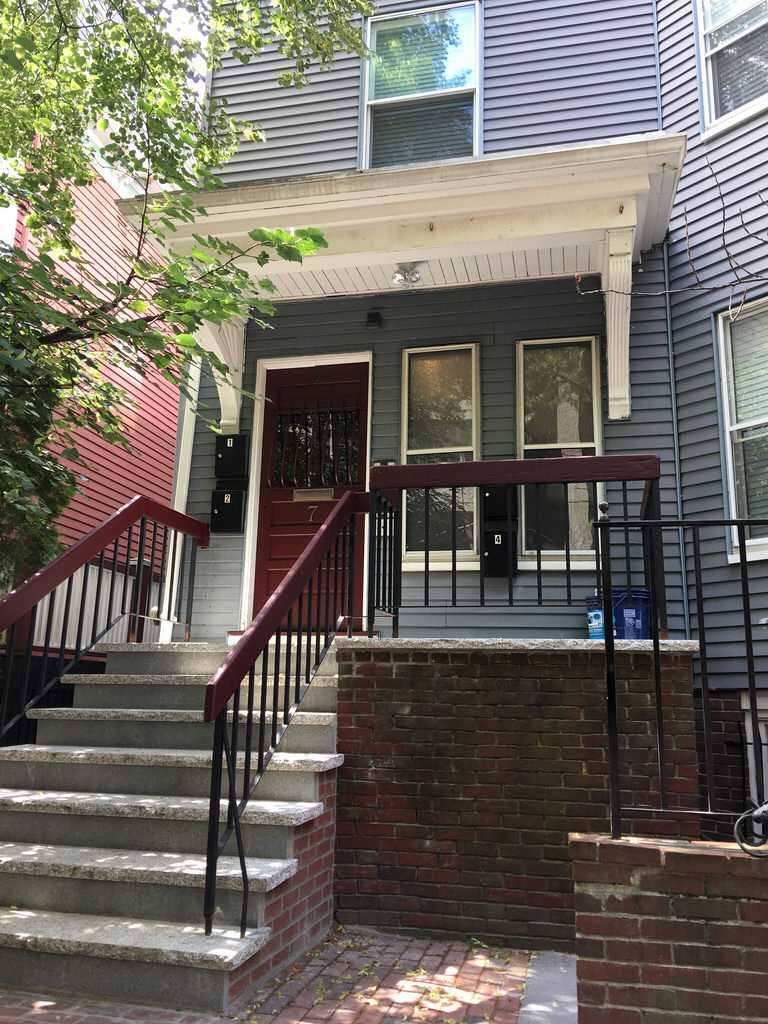 Apartment for rent at 17 Story St, Cambridge, MA 02138